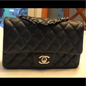 💯 % Authentic Chanel Caviar Flap bag